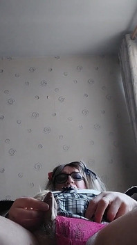 Dolled-up College Girl Cumshot