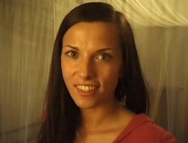 Flash Model Amateurs: Amateur teen is pleasing an older guy