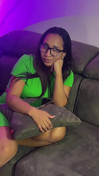Tiktok Bottlechallenge z seksowną macochą - Leyne Rodriguez