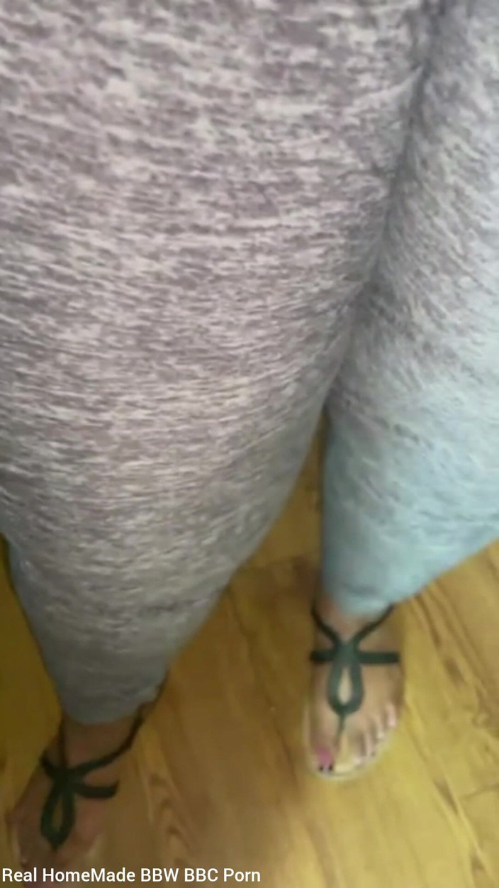 Super sexy ebony cuties: Desperat efter en wee som drar ner mina byxor som...