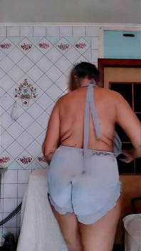 Ateşli ev hanımı lukerya