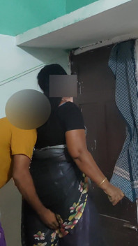 Echt selbstgedreht, als ob er helfen soll, er hat sex mit tante