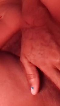 Membonggol bantal saya menggesel kelentit saya orgasme merintih yang menakjubkan