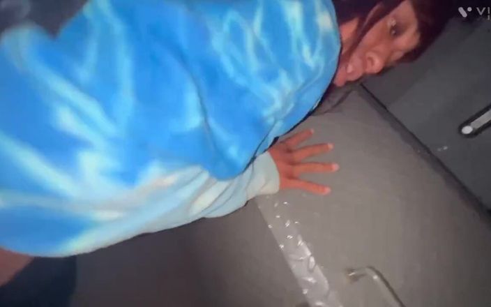 Fijii pornbox: Nie mogę dostać tego filmu wideo, aby przesłać go nadal...