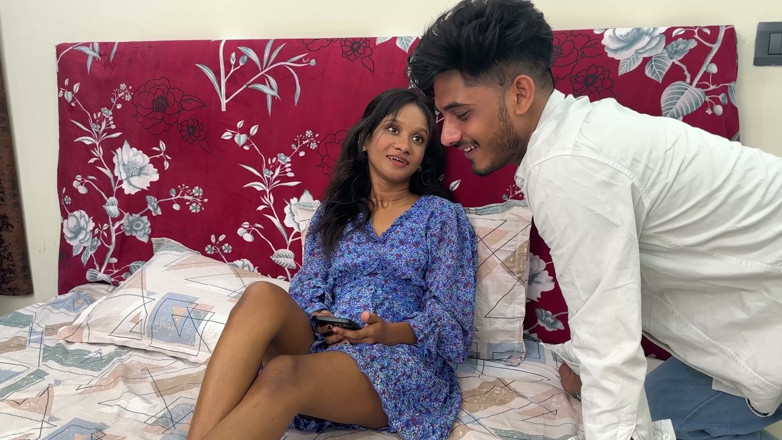 Hottylady: Had Sex with Stepbrother When Stepmom Wasn't Home - Clear Hindi...