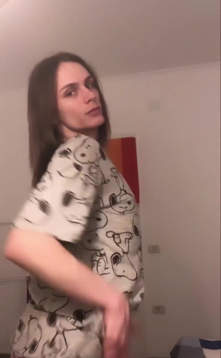 TS Kylie Star: 今天我会成为你射精的原因