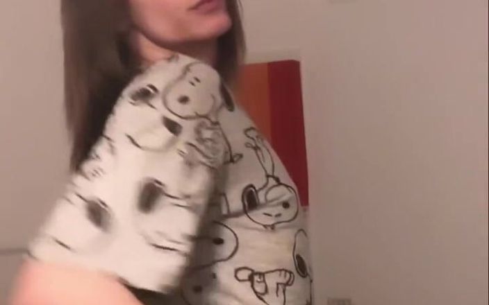 TS Kylie Star: Ik zal de reden zijn dat je veel klaarkomt vandaag