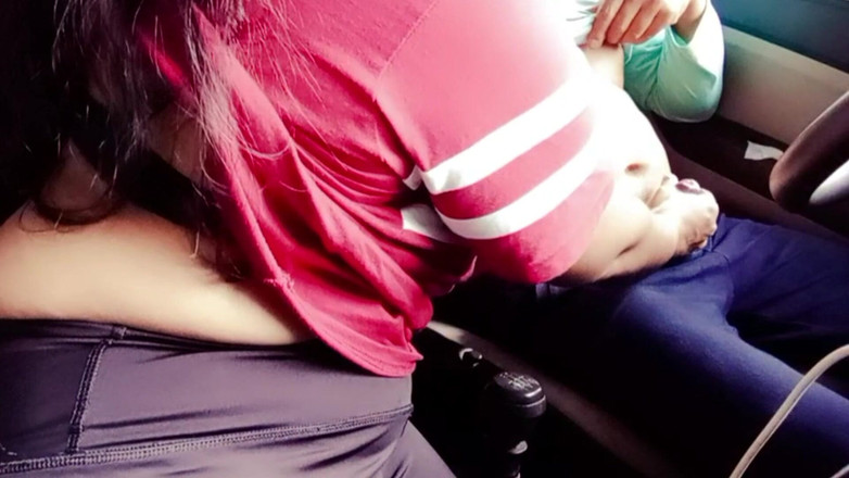 Your Arya: デシ・インディアンの大きな胸、バービー、フェラチオ、手コキ、射精 - 屋外パート2