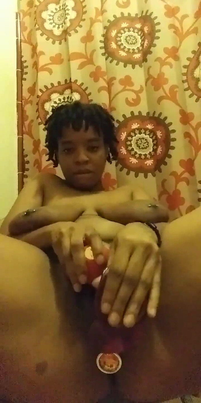 Missus E: Issa Bullseye