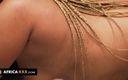 Africa-XXX: Лесбийское искушение в африканском офисе