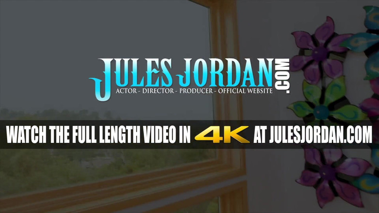 Jules Jordan: Katalina Kyle идет на Dredd в первый раз