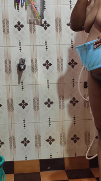 Indická mallu dívka se koupe a potřebuje těsnější šukání