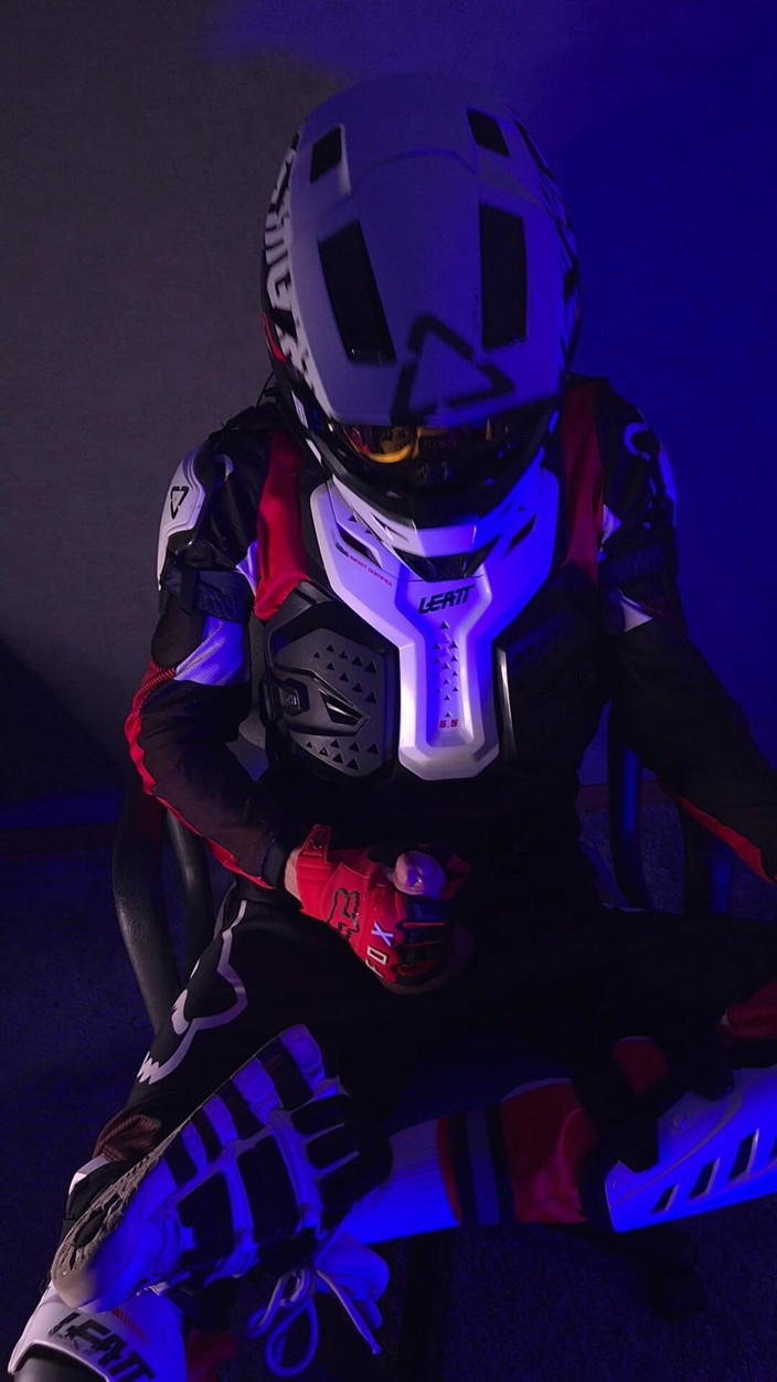 Sneakersmax98: Horny Biker Cuming at Night