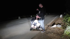 Toilet Mommy: Această bătrână curvă adoră să se facă pe drum