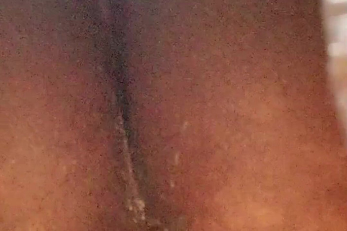 Renata Himalaya: Du sperme a masturbé mon pénis et l’aubergine est entrée...