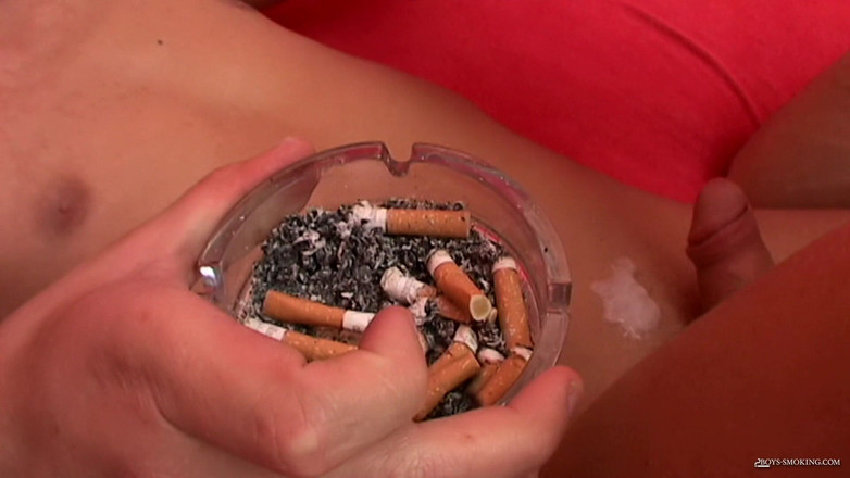 Boys Smoking: 유로 흡연자