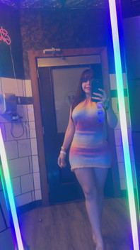 Liên hệ với tôi, hãy chơi