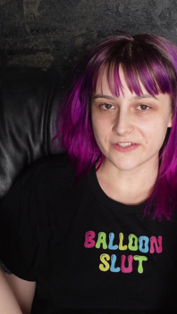 Orgasme Alice Bean: awek pelik Wank