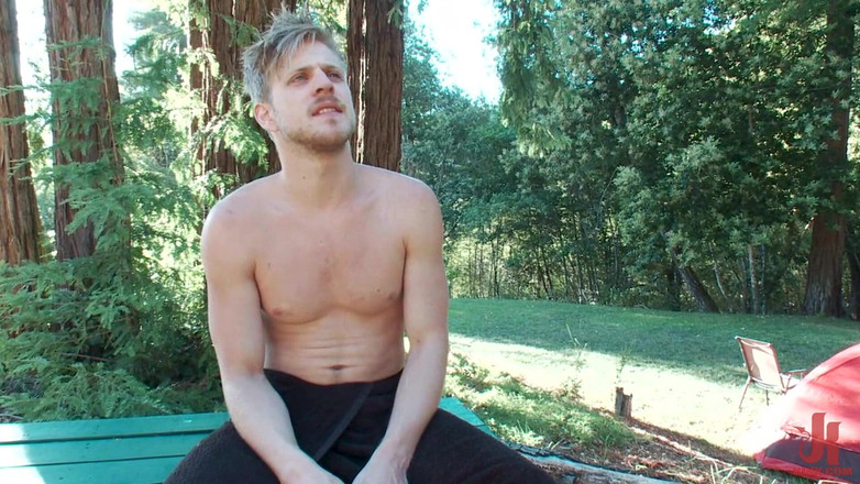 Kink Men Classics: Logan Stevens: Garanhão do pau grande humilhado e fodido em...