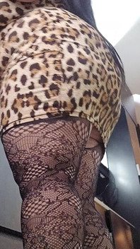Dojrzała MILF BBW uwodzi młodych ludzi, tylko fanów w zwolnionym tempie