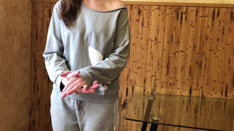 ArinaMills: 낯선 사람이 빨고 따먹히다 + 크램피. 아마추어