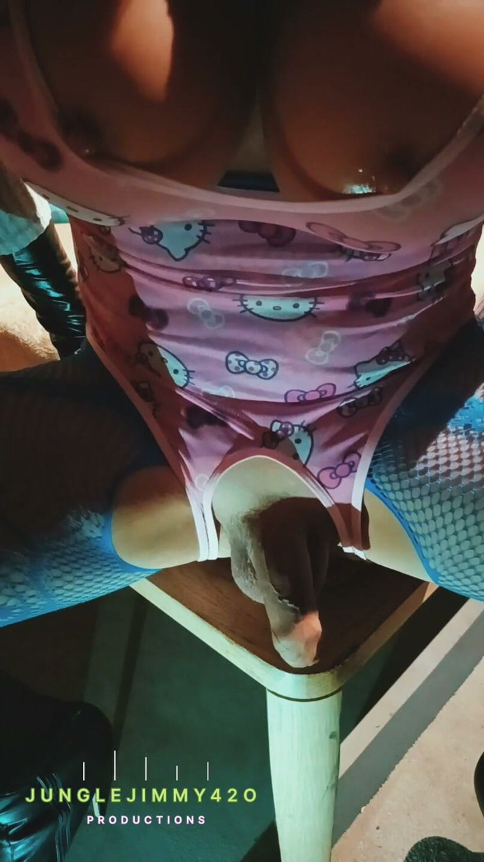 El Cheffe: Hello Kitty Hard Anal Dildo