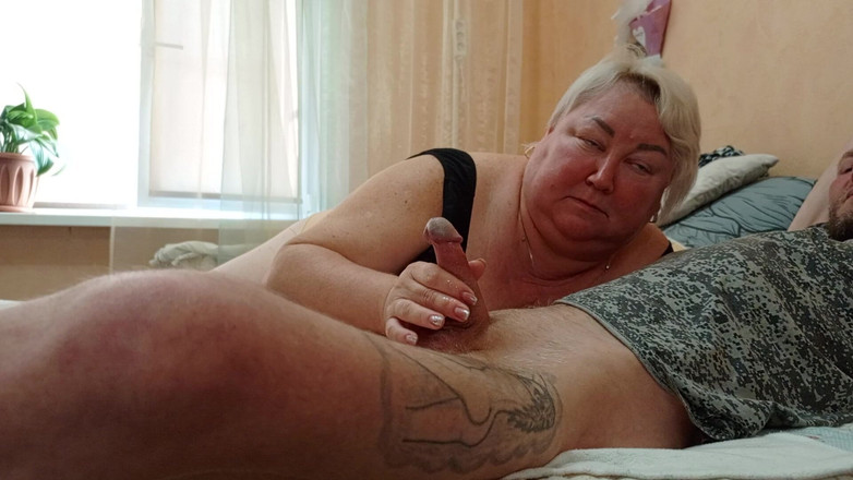 Zona901: Ejaculare cu muie profundă de la mama vitregă
