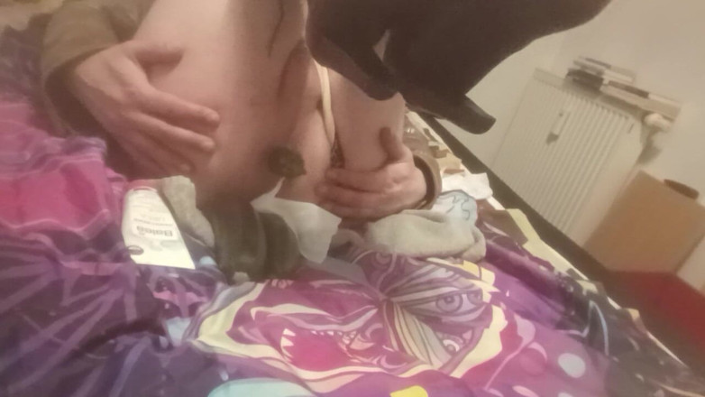 JujuTV: Bitchboyass faz desta vez com uma abobrinha