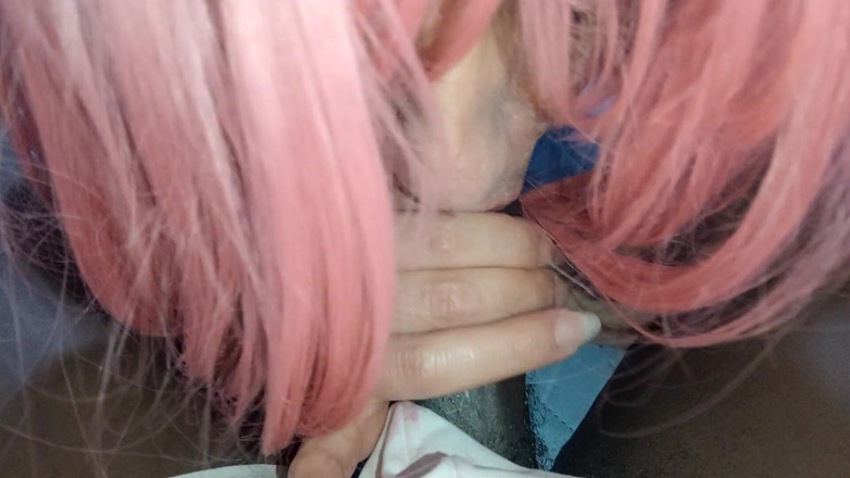 CardiC: Sissy umilit împins să sugă și îneacă Crossdresser Sissy Muie Aventură la gaura...