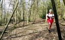 The adventures of Kylie Britain: Шаловливость в лесу