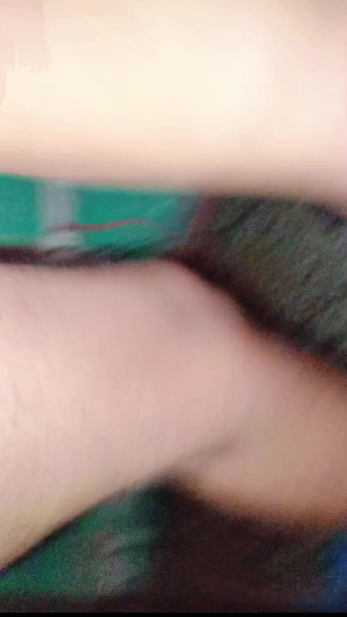 BigassMILF40: L’ami de mon mari ne voulait pas de moi, je...