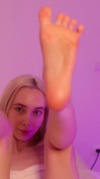 Feet Domination From the Cute Girl
