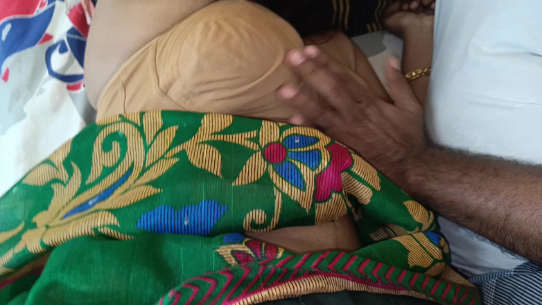 Laxi ammu: Tamilská vdaná tetička