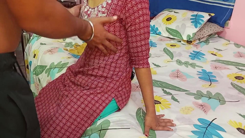 DesiSexCreator: นมเดซีร้อนแรง คุณทำให้ควยสงบด้วยน้ำว่า เดซีอินเดียเย็ดท่าหมา hardcore
