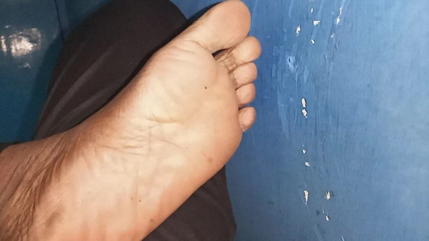 Desi Foot (Sweet Indian cock)