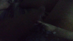 kinkylittledickie: Padající vosk na mého superglued ptáka ve tmě chci prstit...