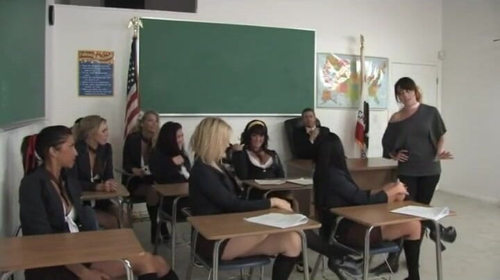 Hot Girlz: Naughty college teens having a lesbian gangbang sex during their...