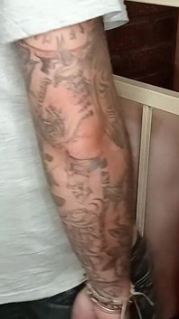 I když je moje přítelkyně uzemněná, pořád ji ošukám