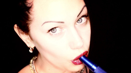 Goddess Misha Goldy: Hookah Smoking & Fetish Gincapi Berkilat & Menghidu & Bercium