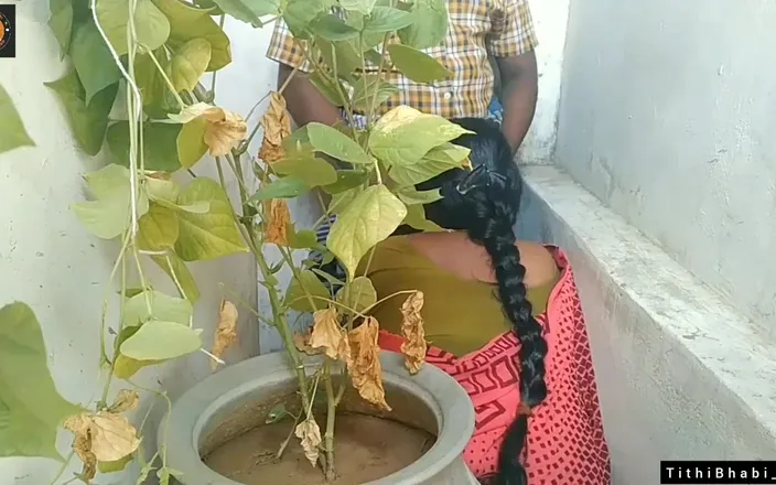 Ridowan: Desi Bhabi and Her Boyfriend Outdoor Sex in Shari