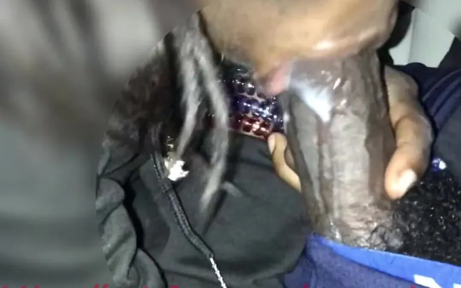Purge_her: -HARD PULSATING CUMSHOT IN THROAT 🥴🤤💦 -Close up view 🎥📐🔥 -Chocolate slim big lip...