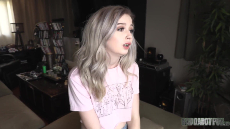 BadStepFamilyPov: Lexi Lore 1, gagică dulce iubește pula bună a tatălui vitreg și...