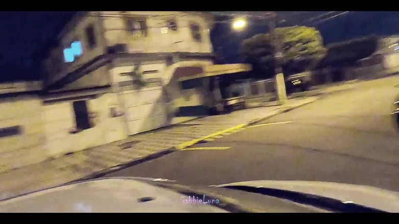 Gabbie Luna: Snídaně v ulici! 18letá děvka mě kouří zdarma uprostřed ulice! Spadl...