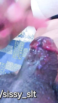 Ejaculează ca o curvă pură flămândă