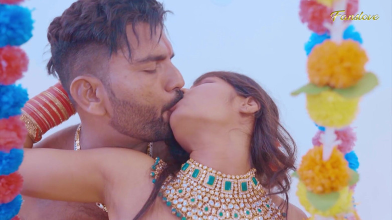 Mr Entertainer: Slim Bhabhi Enjoyed Her First Suhagrat Night and Fucked Hard