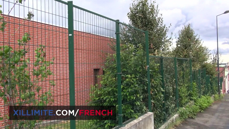 French girls at work: Trevligt sex med bystiga MILf Julie Valmont