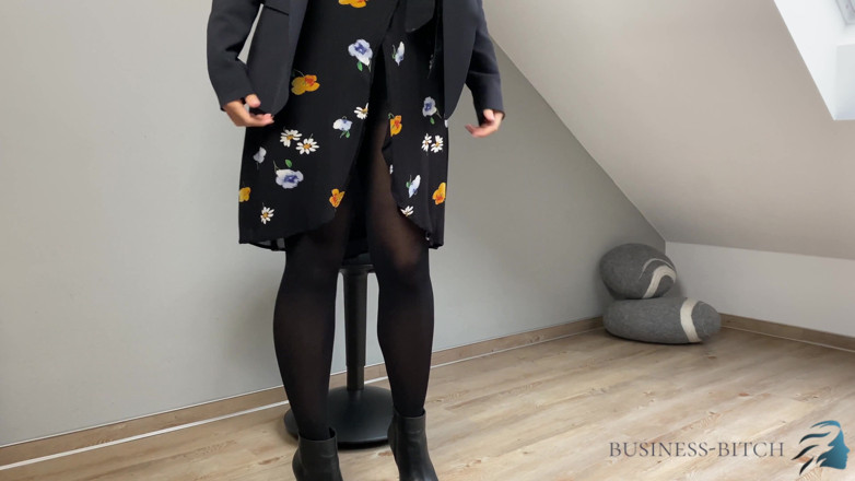 Business Bitch: İş toplantısı külotlu çorapla bitiyor