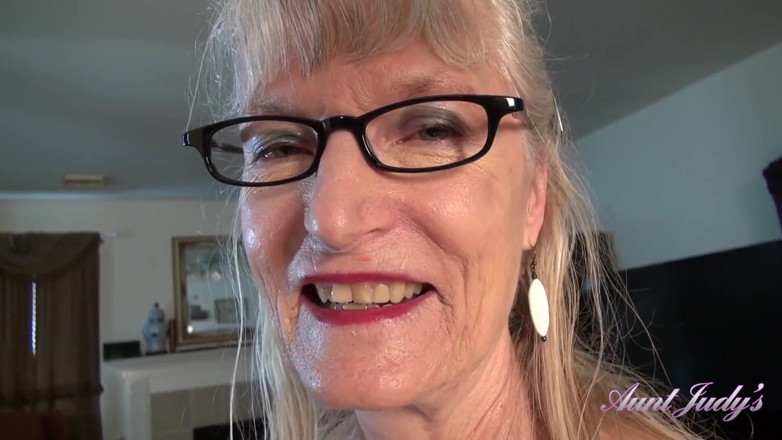 Aunt Judy's: TanteJudys - 69-jährige texas-amateurin GILF Diane ist deine persönliche sekretärin