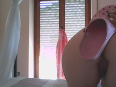 savannahamatoriale: スパンキング！スリッパで自分を叩く