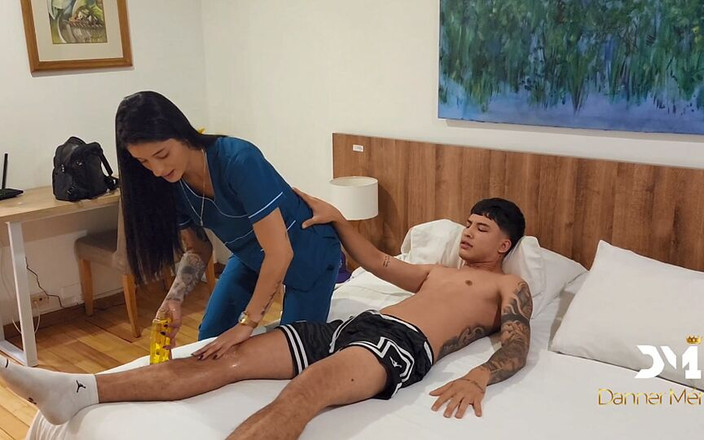 Danner Mendez: Fyzioterapeutka Salome Gil mi dává masáž a dostává moje sperma...